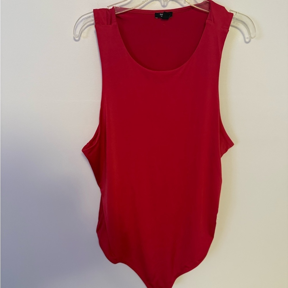 🎉2/$15 Express Scarlet Body Contour Top